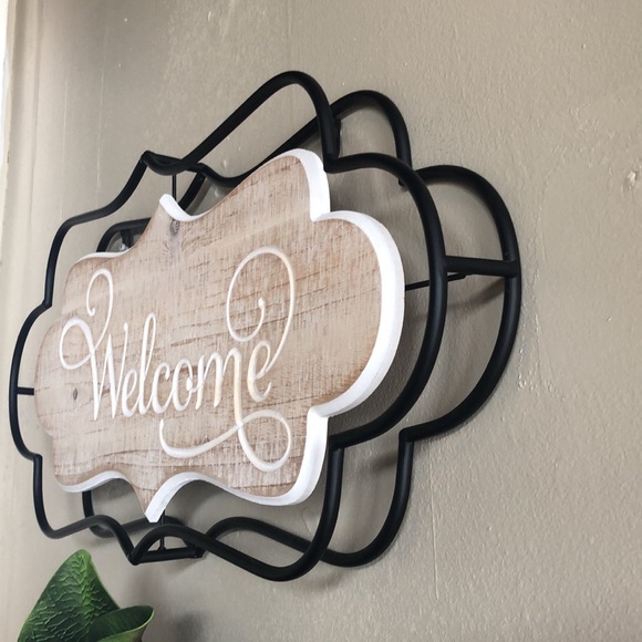 WELCOME Sign Wall Hanging Wood and Metal - Picture 7 of 7
